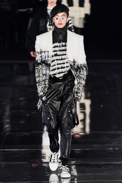Look 23